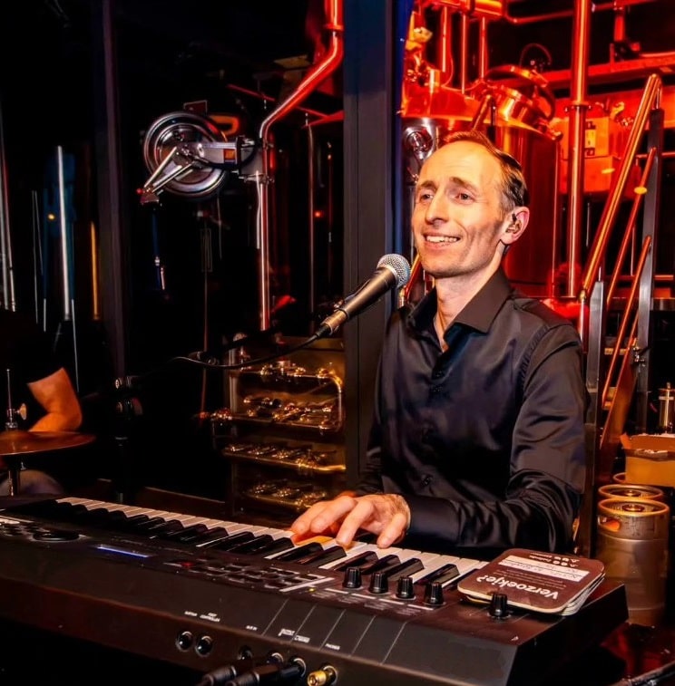 Alex pinoa